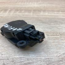 B8036 EAD511   Air flap motor/actuator Opel Zafira A