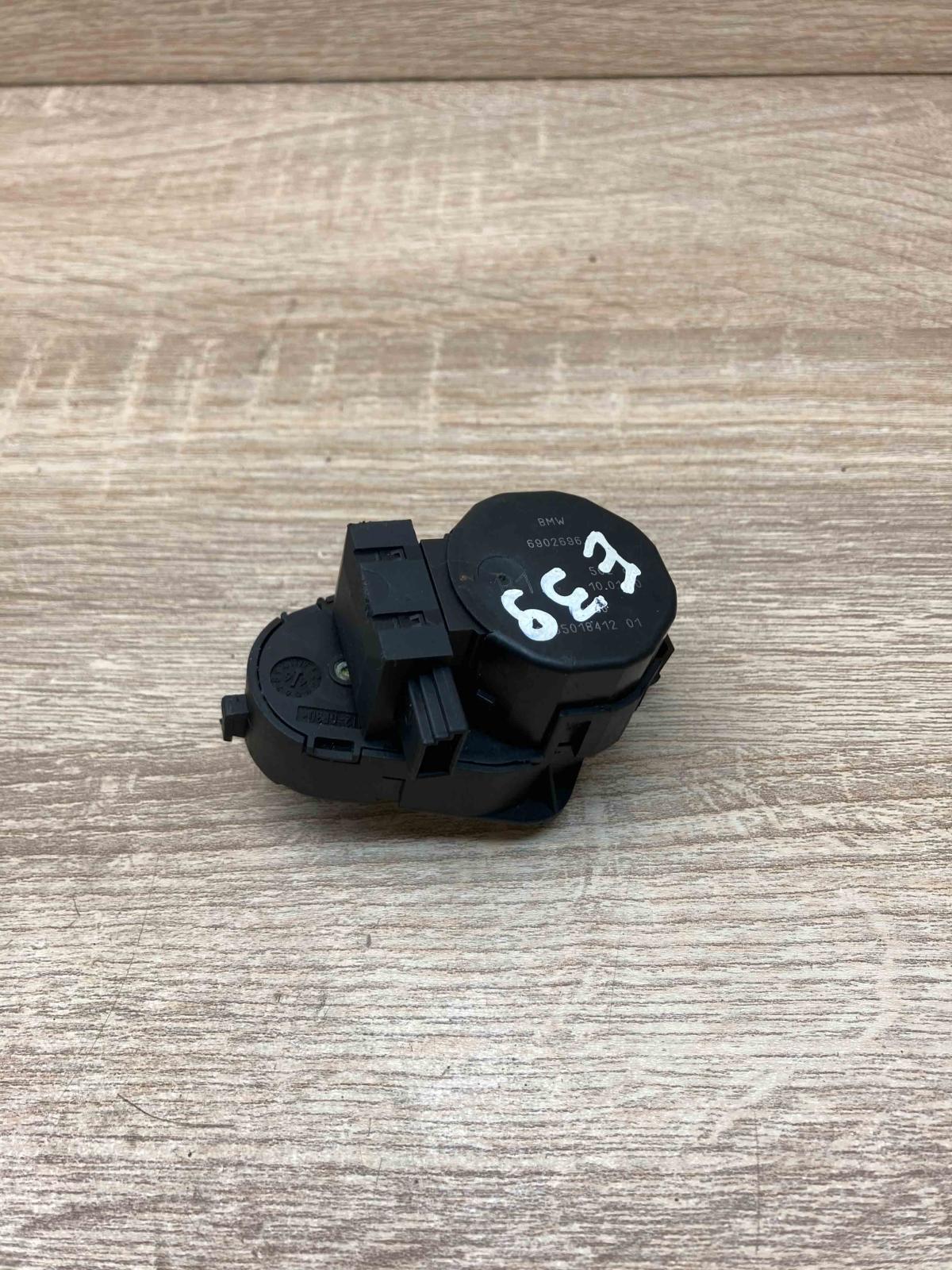 6902696   Air flap motor/actuator BMW 5 E39