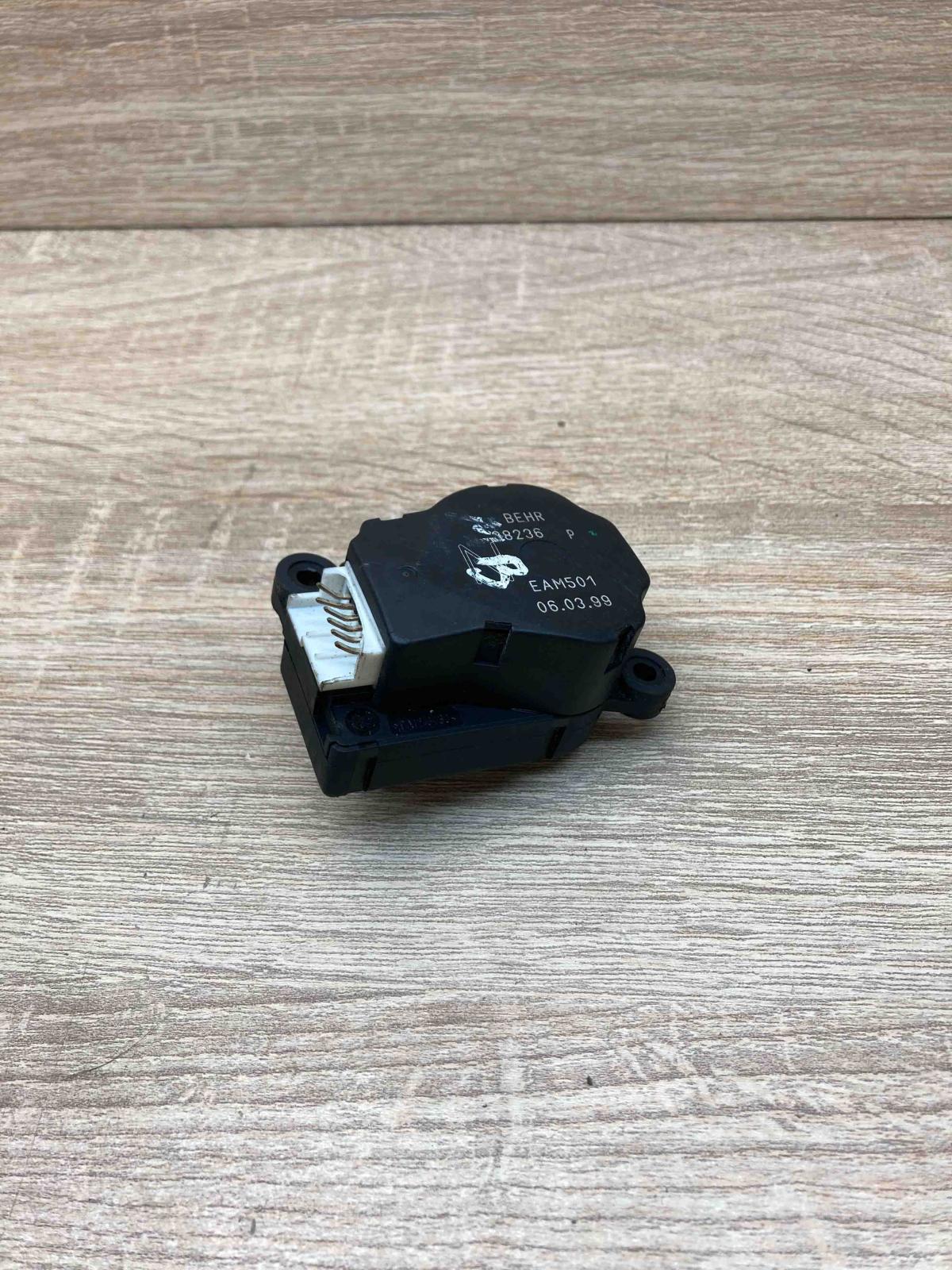 38236   Air flap motor/actuator Mercedes-Benz S W220