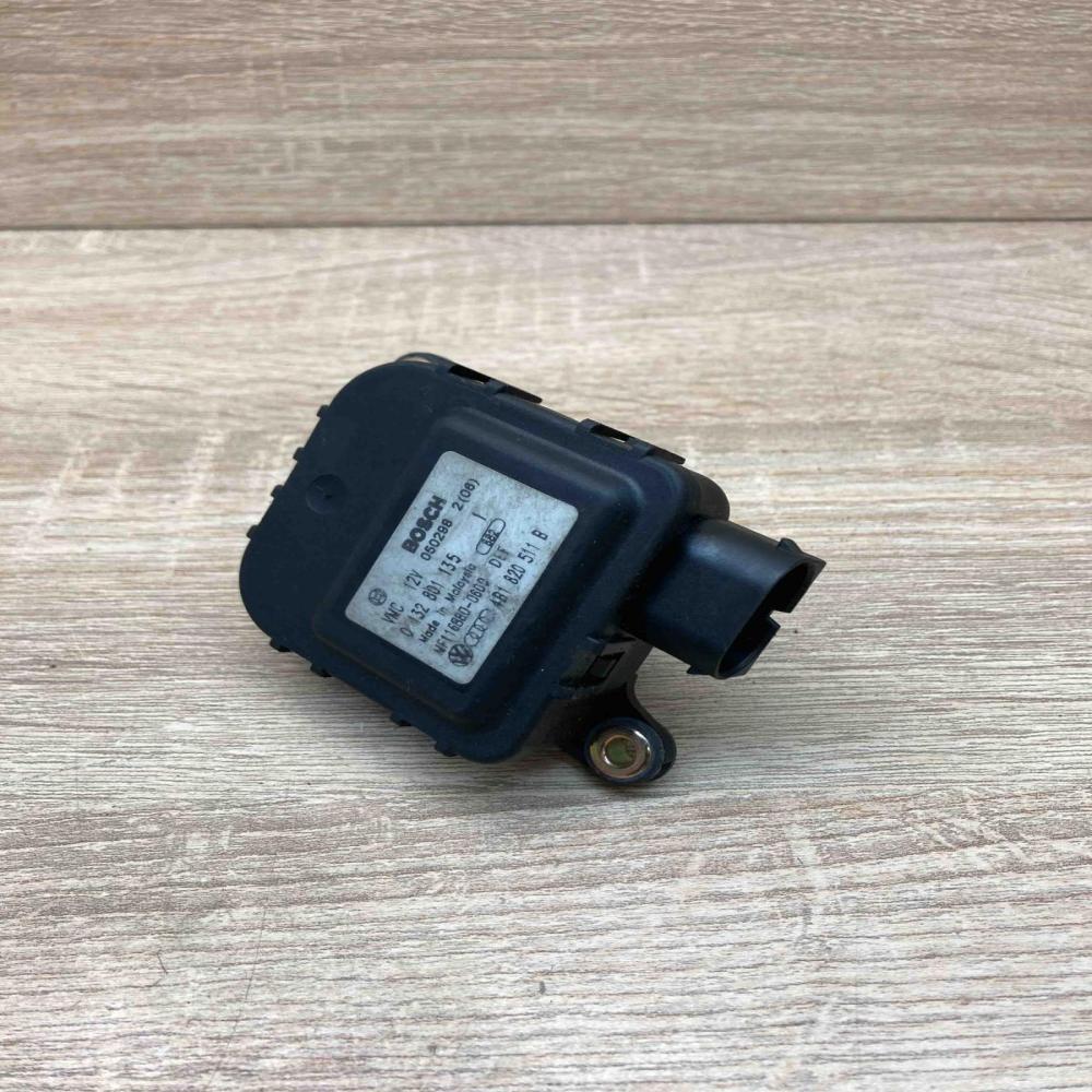 4B1820511B 0132801135  Air flap motor/actuator Audi A6 S6 C5 4B