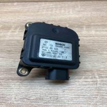 4B1820511B 0132801135  Air flap motor/actuator Audi A6 S6 C5 4B