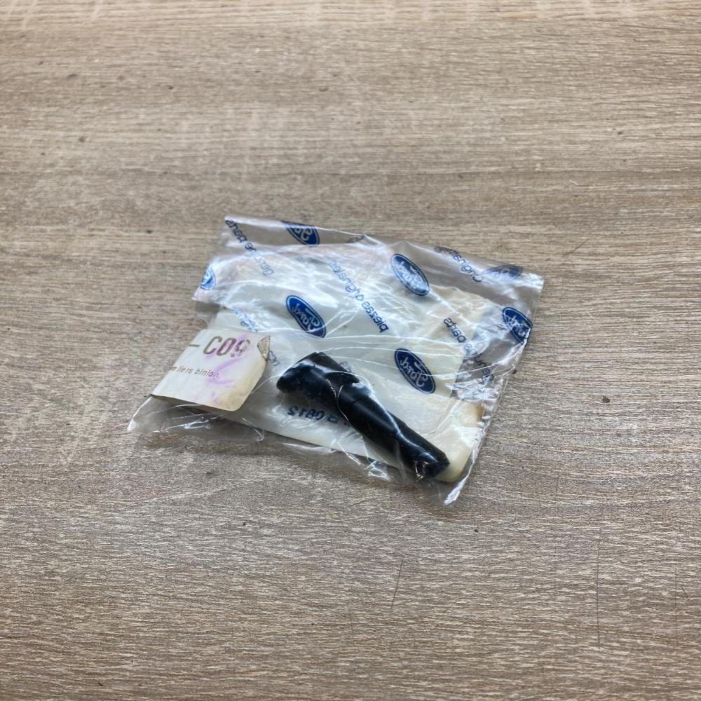1822314   Other body part Ford Fiesta