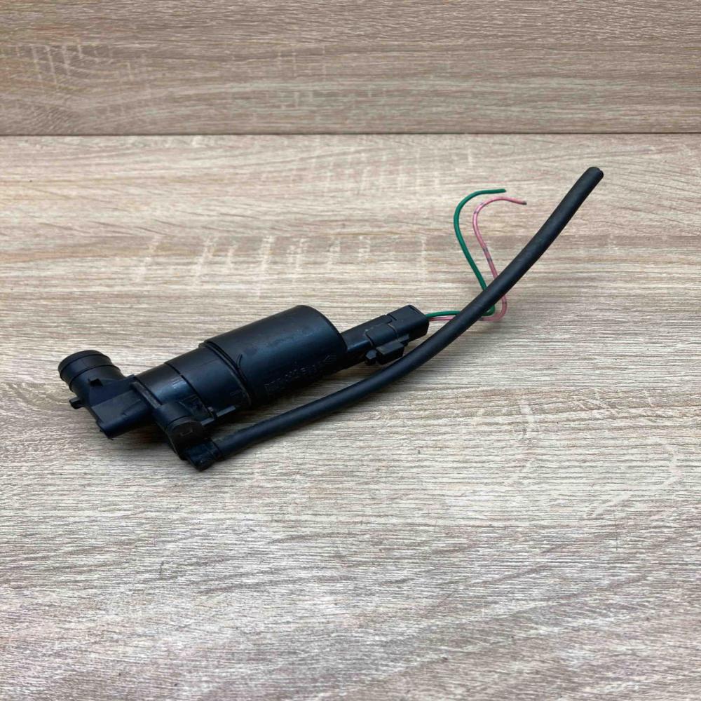 8200031805 7700430078 8200184555 Windscreen/windshield washer pump Renault Megan
