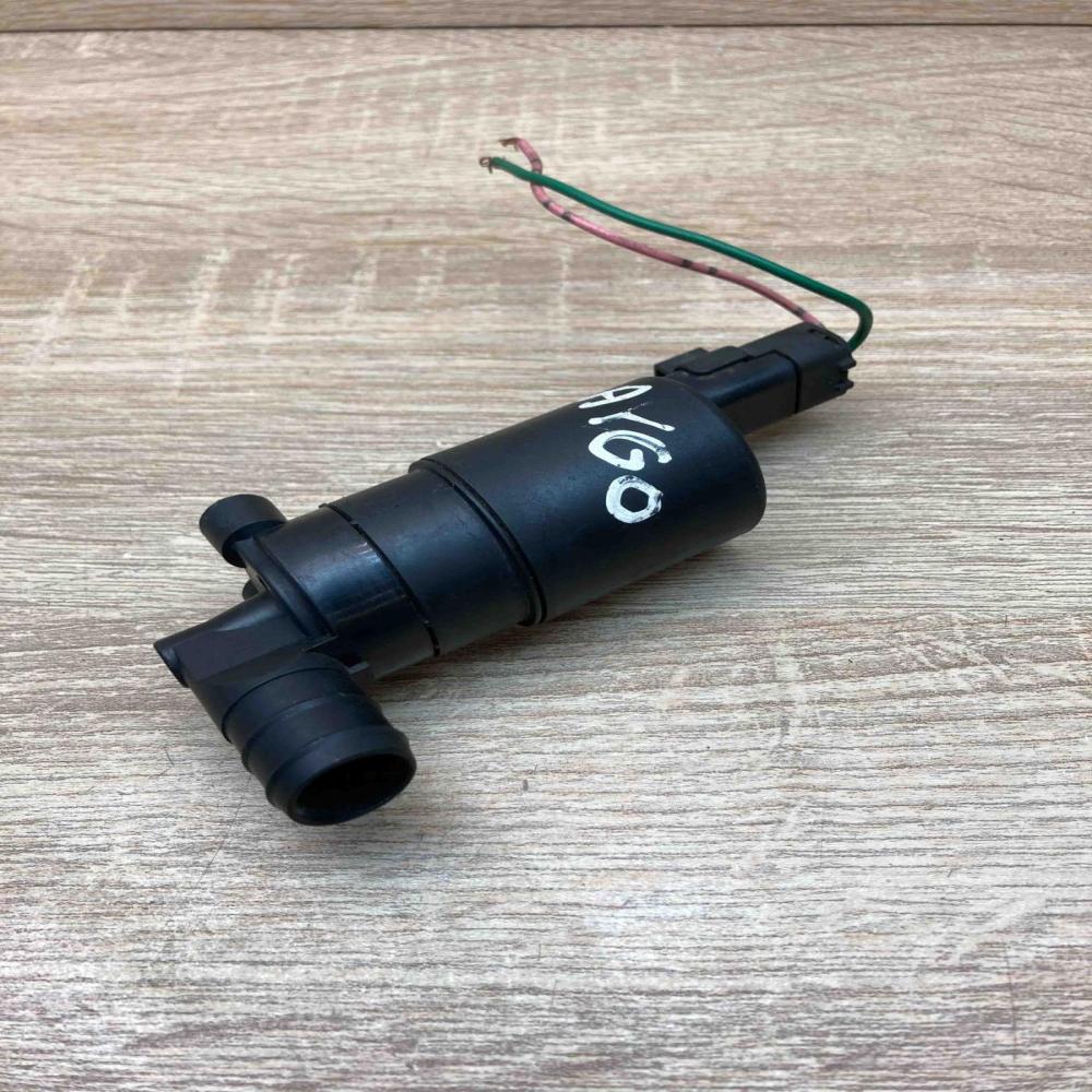 8200031805 7700430078 8200184555 Windscreen/windshield washer pump Renault Lagun