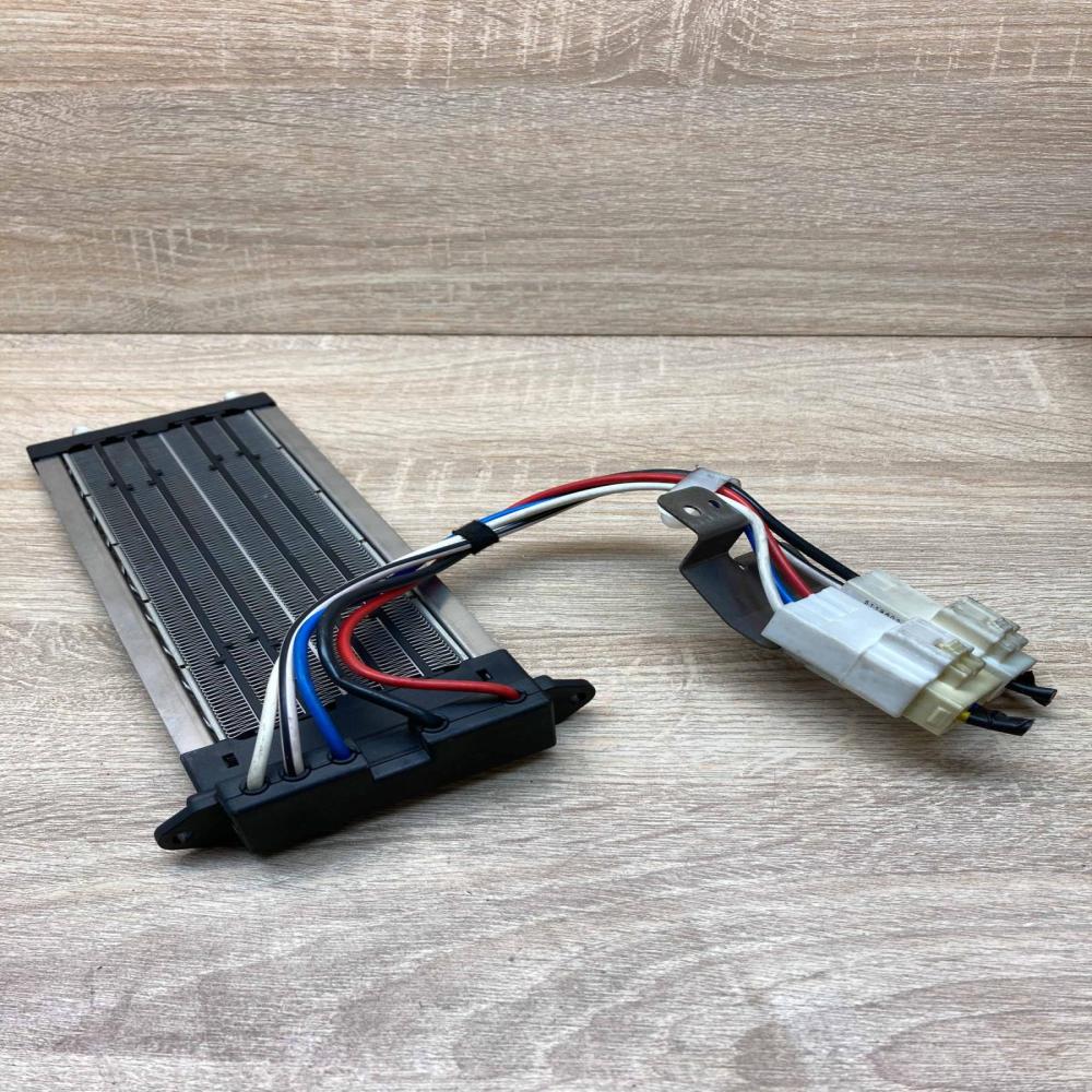 A30105A7700003 07T180 M0439  Electric cabin heater radiator Nissan X-Trail T31