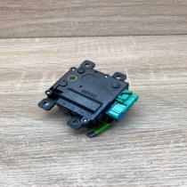 063800 1981   Air flap motor/actuator Toyota Yaris