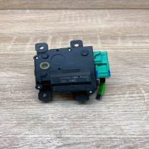 063800 1981   Air flap motor/actuator Toyota Yaris