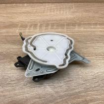 AE063700 8610   Air flap motor/actuator Toyota Avensis T250