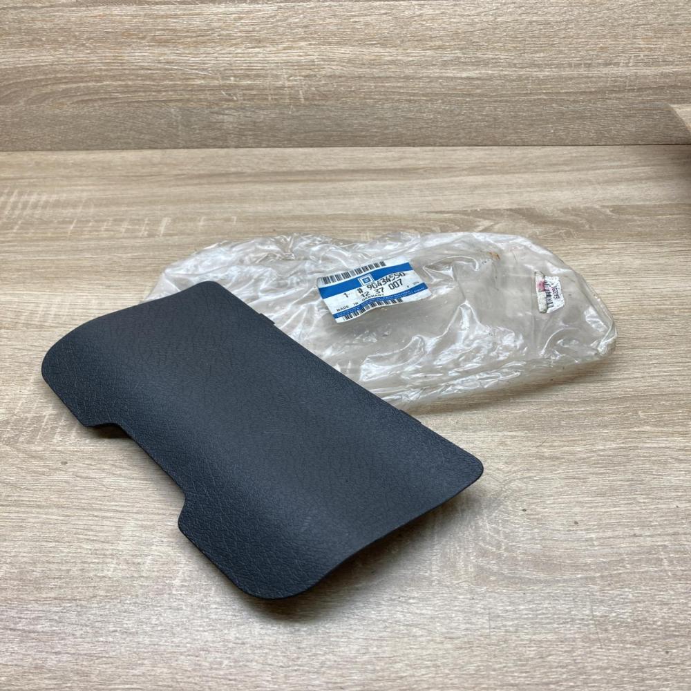 90434550 90450163  Fuse box cover Opel Astra F