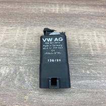 038907281D WL051299023  Glow plug pre-heat relay Volkswagen Golf V