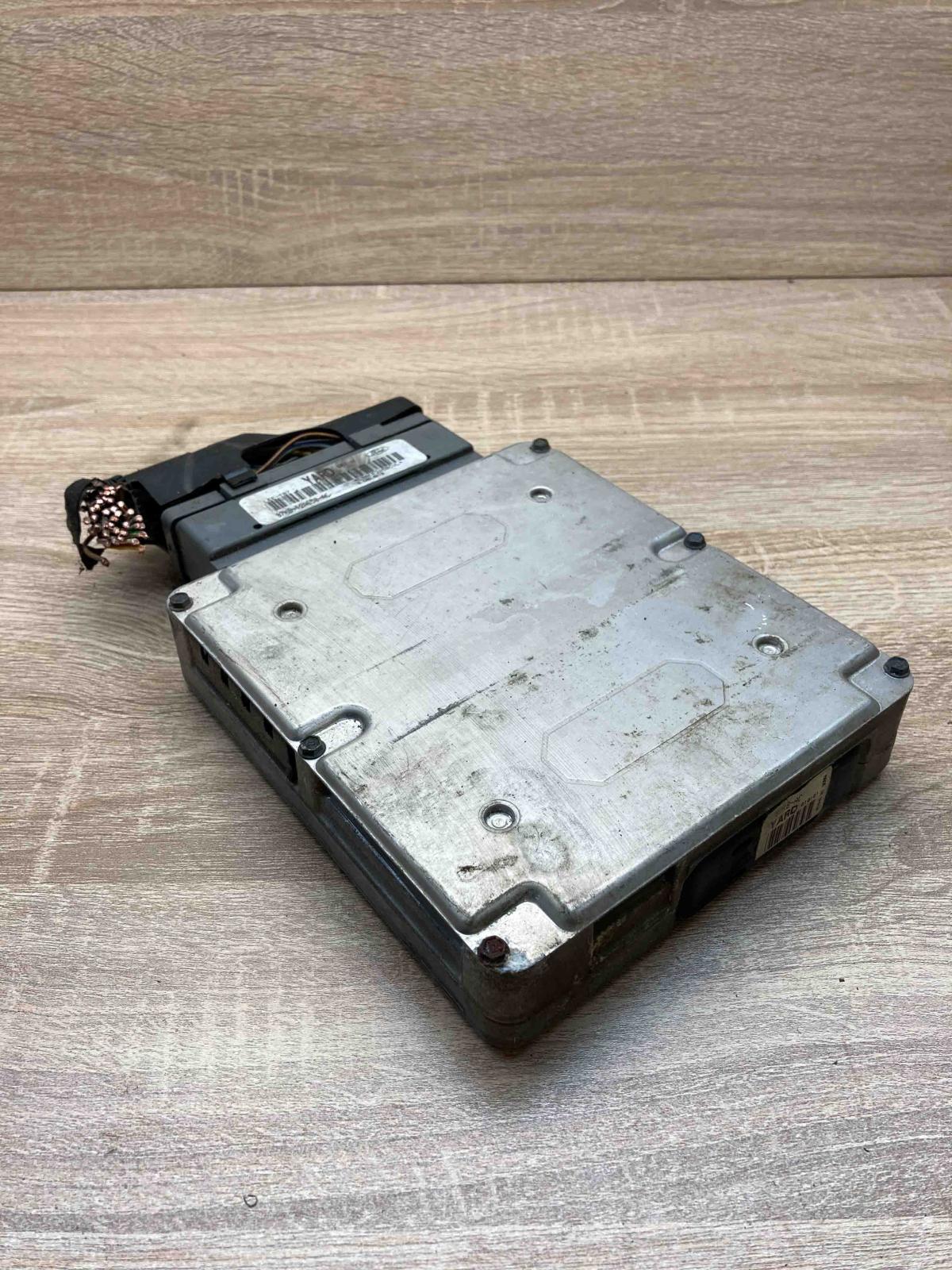 97KB 12A650 AC YARD  Engine control unit/module ECU Ford Focus