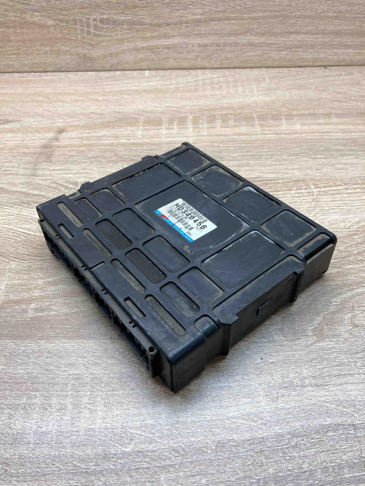 MD340456 E2T67673H  Engine control unit/module ECU Mitsubishi Galant