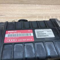 443907311C 0261200273  Engine control unit/module ECU Audi 80 90 S2 B4