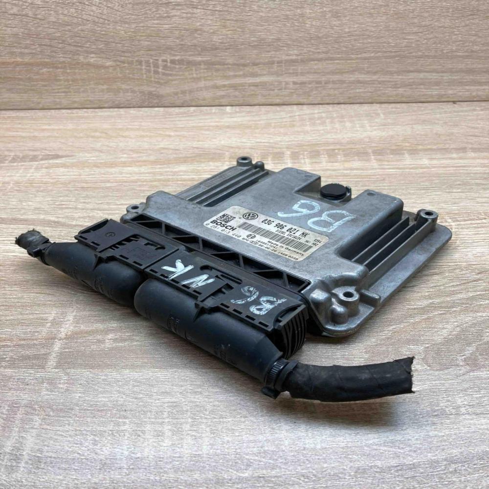03G906021NK 0281013440  Engine control unit/module ECU Volkswagen PASSAT B6