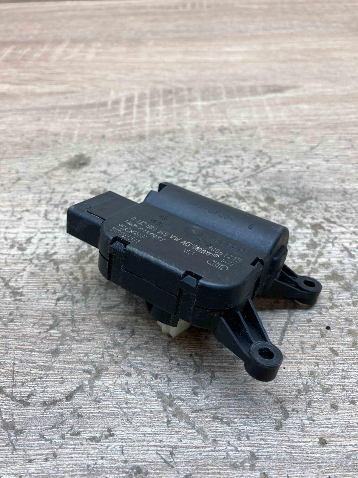 0132801345 1K0 907 511 30061215 Air flap motor/actuator Skoda Superb B6 (3T)