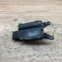 0132801363 280905 X Air flap motor/actuator Volkswagen PASSAT B6