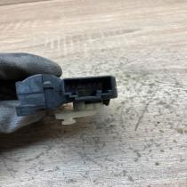 0132801363 280905 X Air flap motor/actuator Volkswagen PASSAT B6