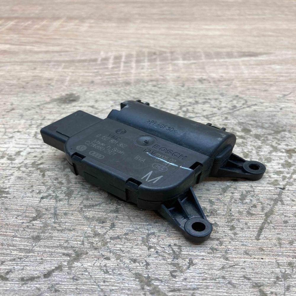 0132801362 111005 02 M Air flap motor/actuator Volkswagen PASSAT CC