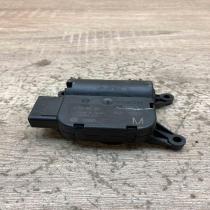 0132801362 111005 02 M Air flap motor/actuator Volkswagen PASSAT CC