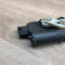 132801363 201005 2 CZ116880 2872 Air flap motor/actuator Volkswagen PASSAT CC