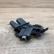 4F5827505   Tailgate/trunk/boot lock/catch/latch Audi A4 S4 B7 8E 8H
