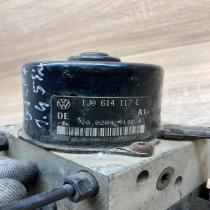 1J0907379G 1J0614117C  ABS Pump Volkswagen Golf IV