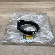 7704001432   Power steering pump mounting bracket Renault Master I