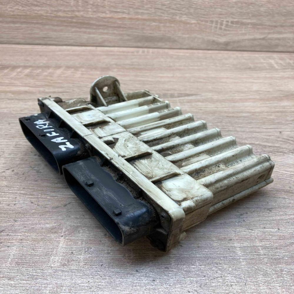 24462348 15408376  Coolant fan relay Opel Zafira B