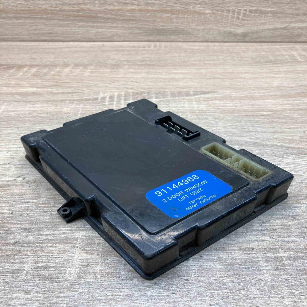 91144968   Window control relay Opel Frontera A