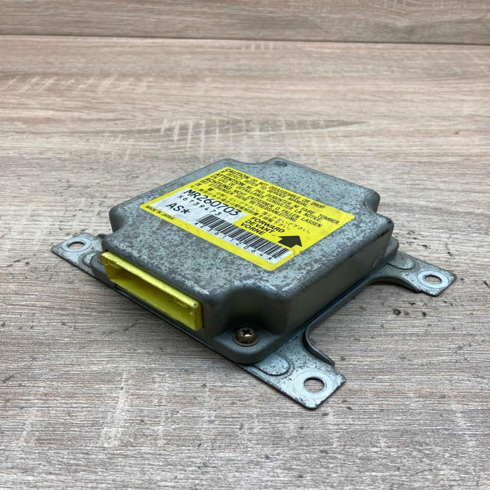 MR260703 X6T39473  Airbag control unit/module Mitsubishi Lancer