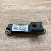 4B0959643B Used  Airbag deployment crash/impact sensor Audi A6 S6 C5 4B