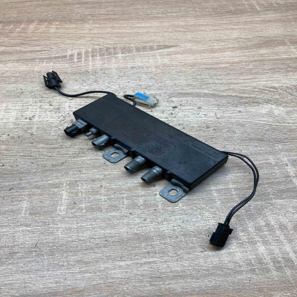 8352774   Aerial antenna amplifier BMW 5 E39