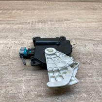 113800 2810   Air flap motor/actuator Toyota Avensis T270