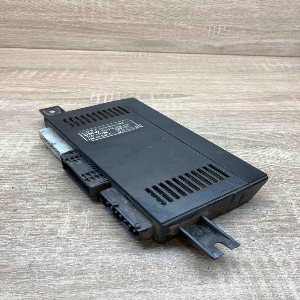 6908468   Light module LCM BMW 5 E39