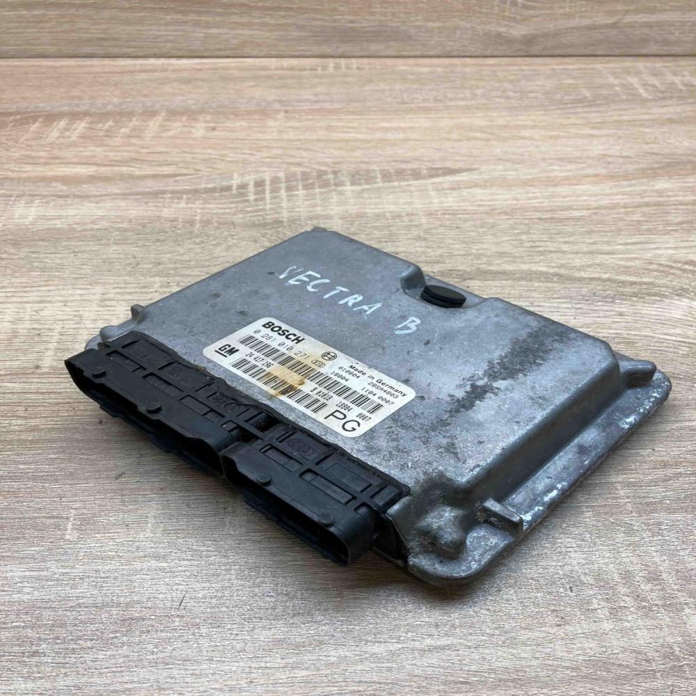 0281010271 24417196 PG Engine control unit/module ECU Opel Vectra B