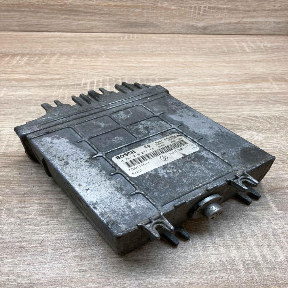 7700111552 0281010077 7700114644 Engine control unit/module ECU Renault Megane I