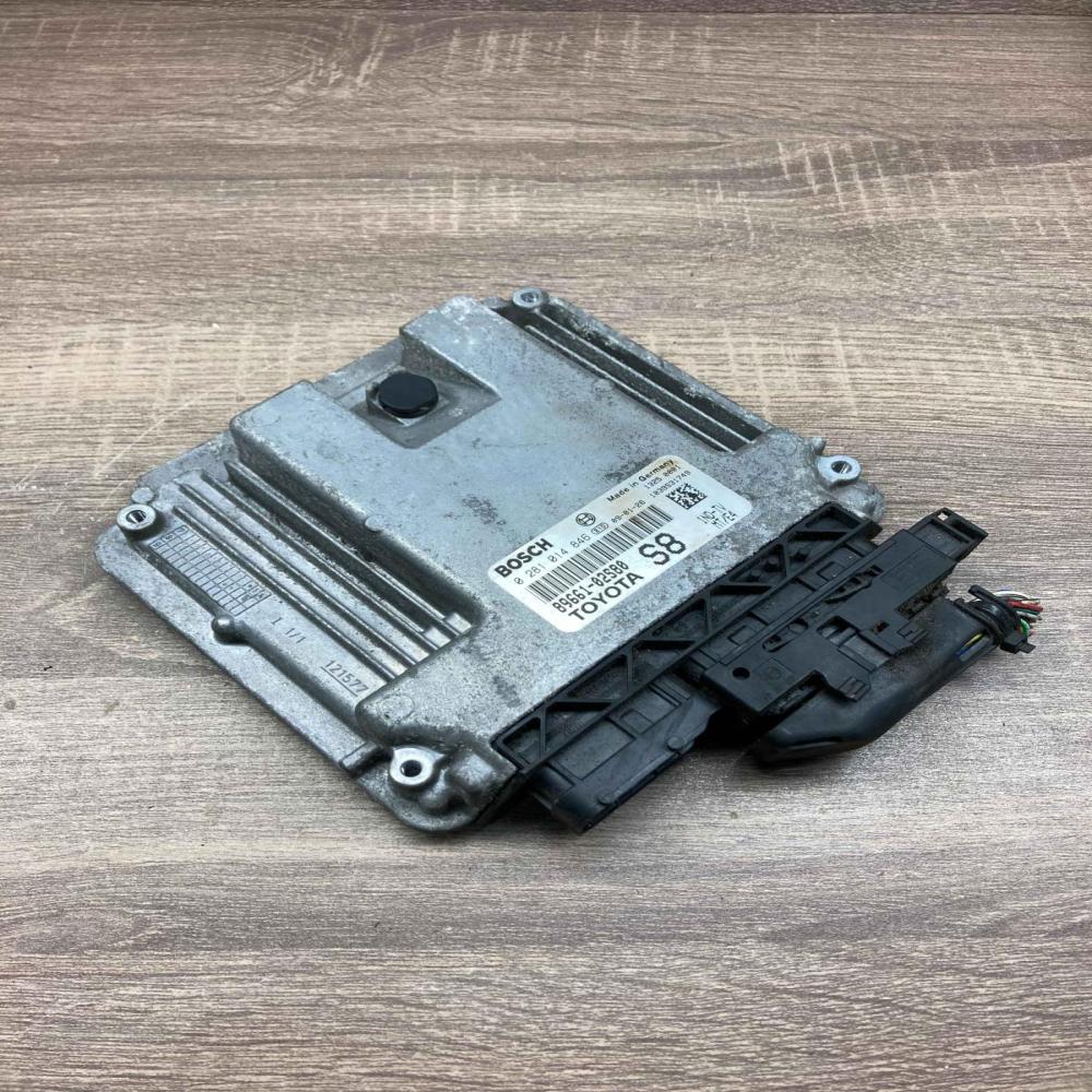 89661 02S80 0281014846  Engine control unit/module ECU Toyota Auris 150