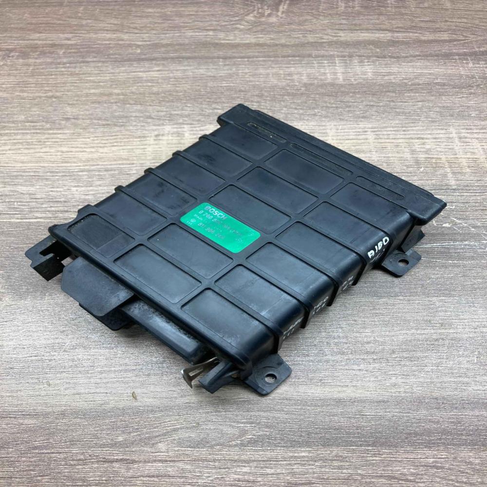 0280800104 811906264  Engine control unit/module ECU Audi 80 90 B3