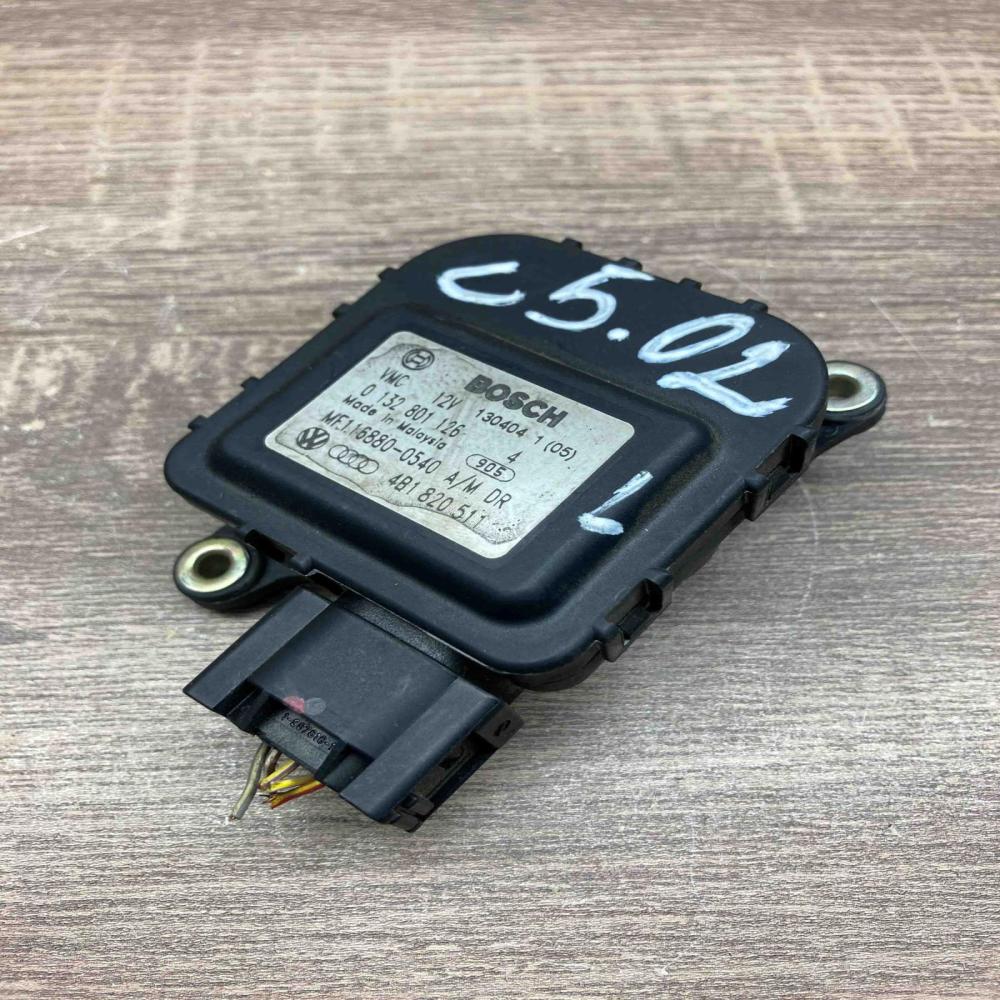 0132801126 4B1820511  Air flap motor/actuator Audi A6 S6 C5 4B