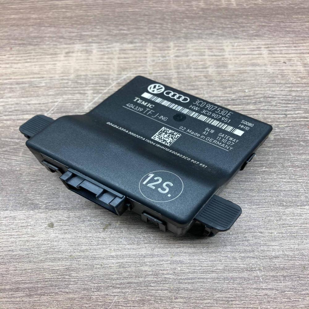 3C0907530E   Gateway control module Volkswagen PASSAT B6