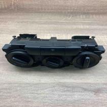 8P1819045 5HB008722  Climate control unit Skoda Octavia Mk2 (1Z)