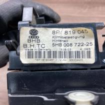 8P1819045 5HB008722  Climate control unit Skoda Octavia Mk2 (1Z)