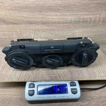 8P1819045 5HB008722  Climate control unit Skoda Octavia Mk2 (1Z)