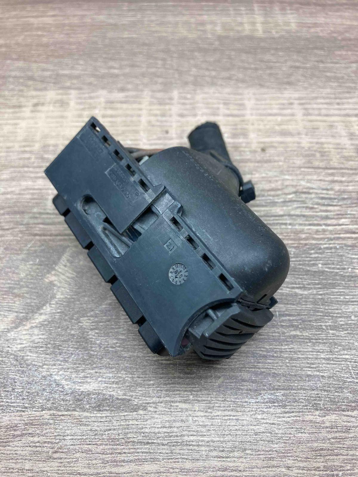 PA66GF13 4E0906379  Plug wire Audi A8 S8 D3 4E