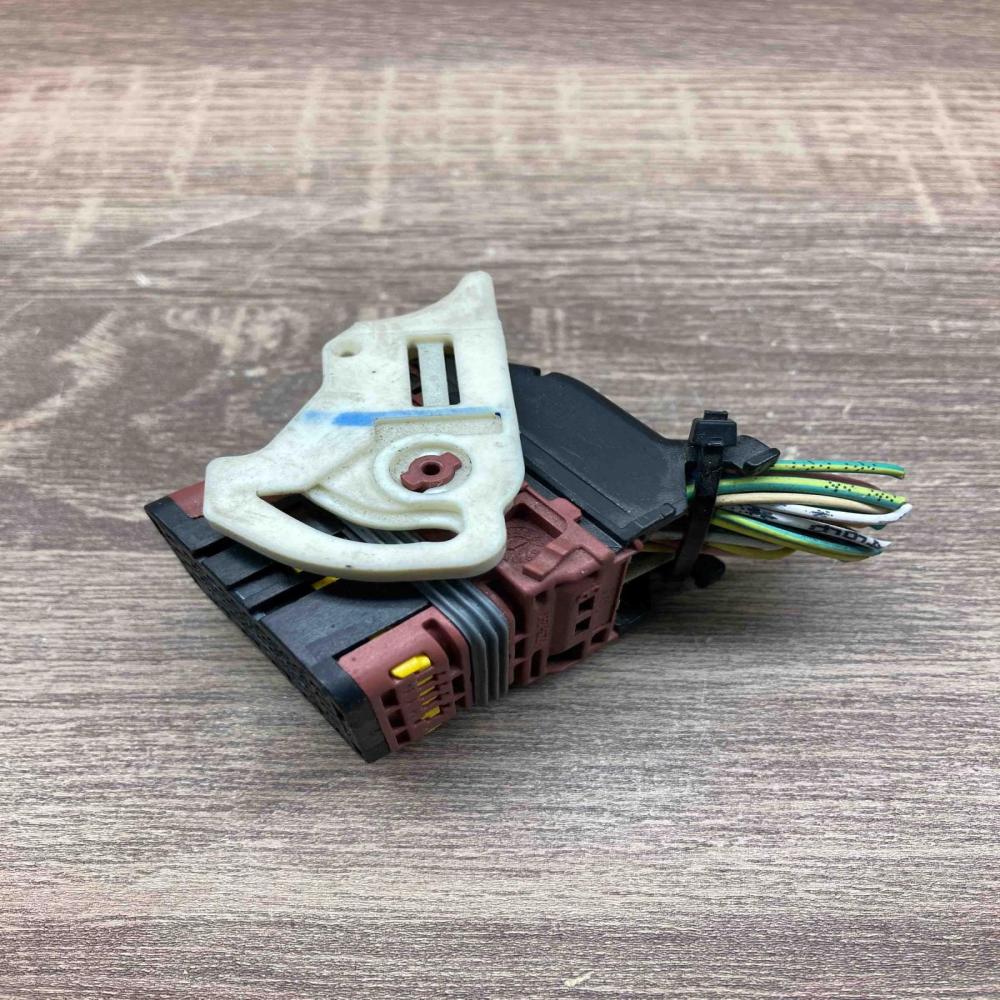 989951101 0358  Plug wire Peugeot RCZ