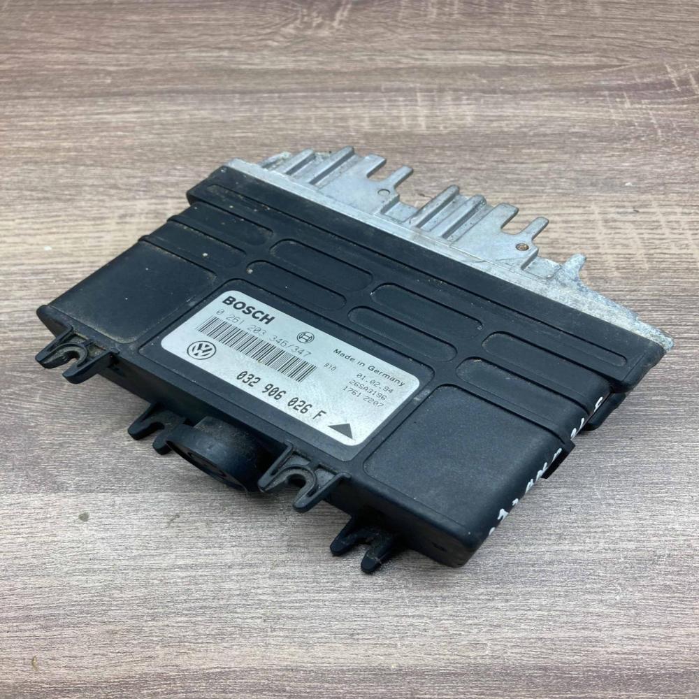 032906026F 0261203346  Engine control unit/module ECU Seat Cordoba (6K)