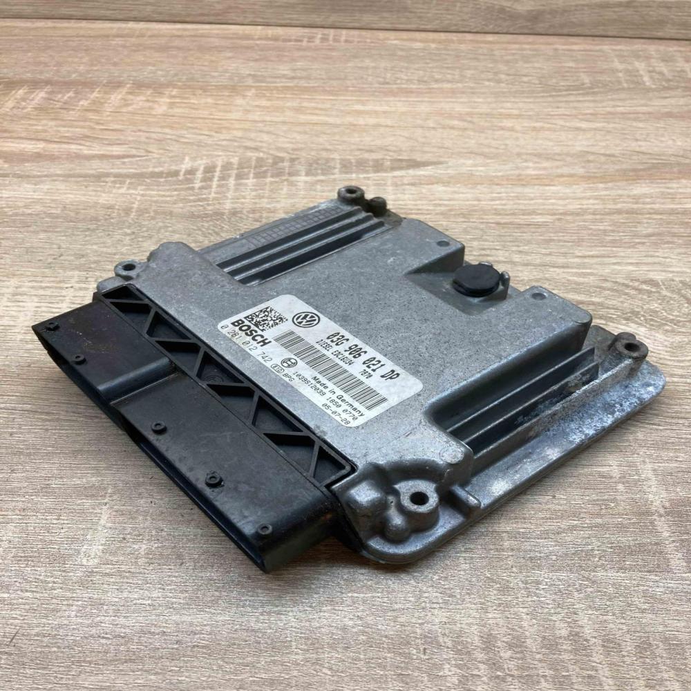 03G906021DP 0281012742  Engine control unit/module ECU Volkswagen PASSAT B6