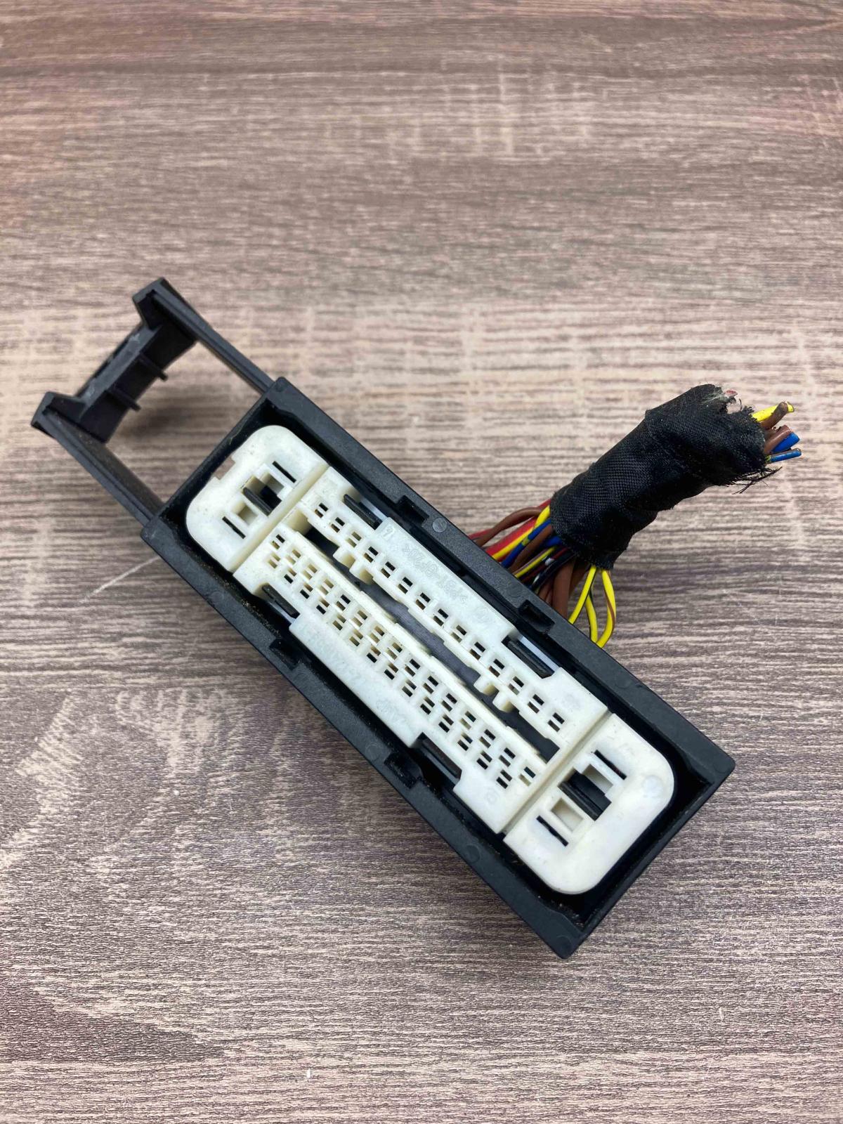 212416581C 1452833  Plug wire BMW X6 E71