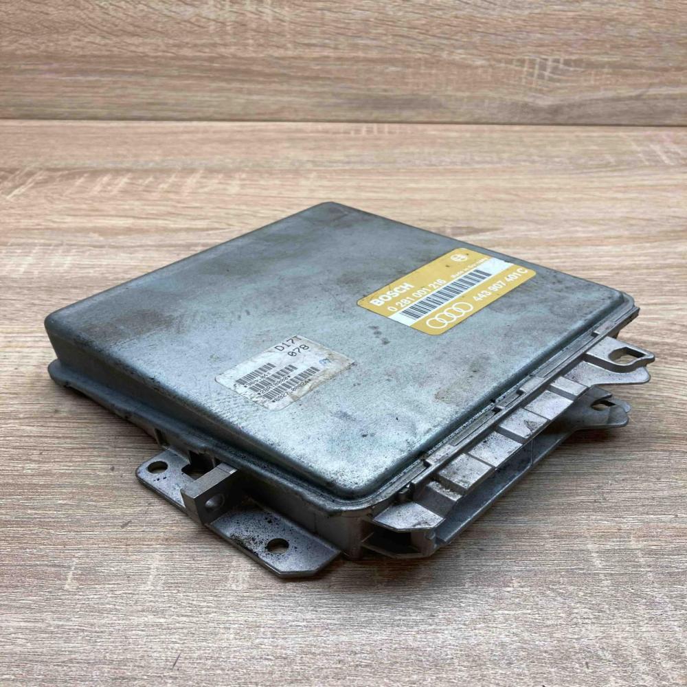 443907401C 0281001216  Engine control unit/module ECU Audi 100 S4 C4