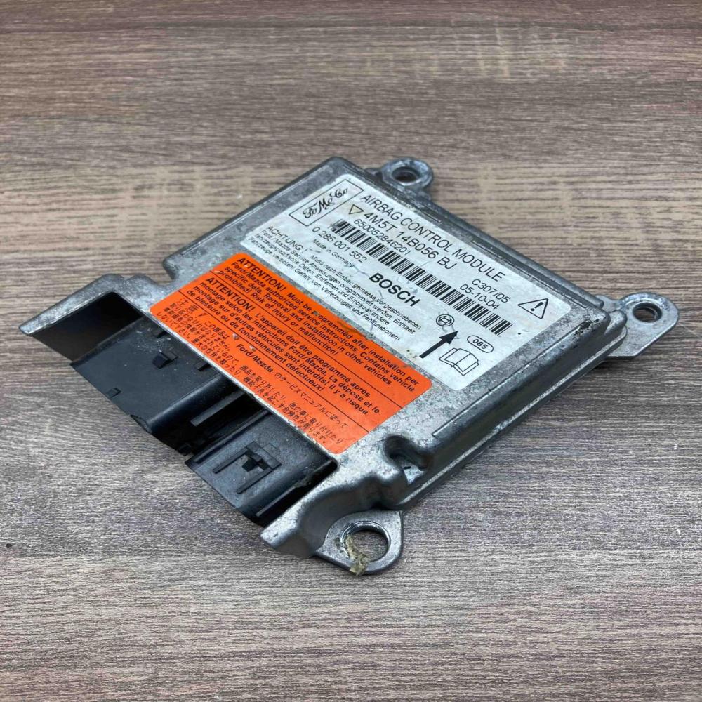 4MT5T 14B056 BJ 0285001552  Airbag control unit/module Ford Focus